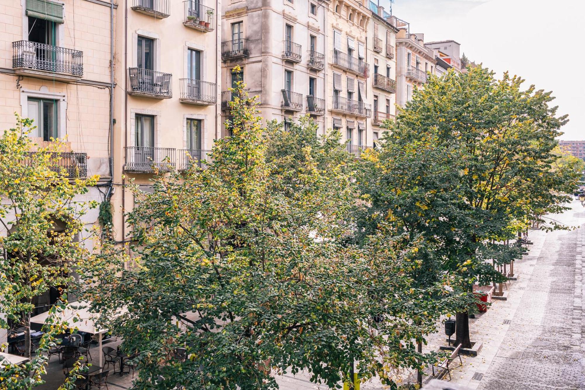Apt 3 Cipres Girona Luaran gambar